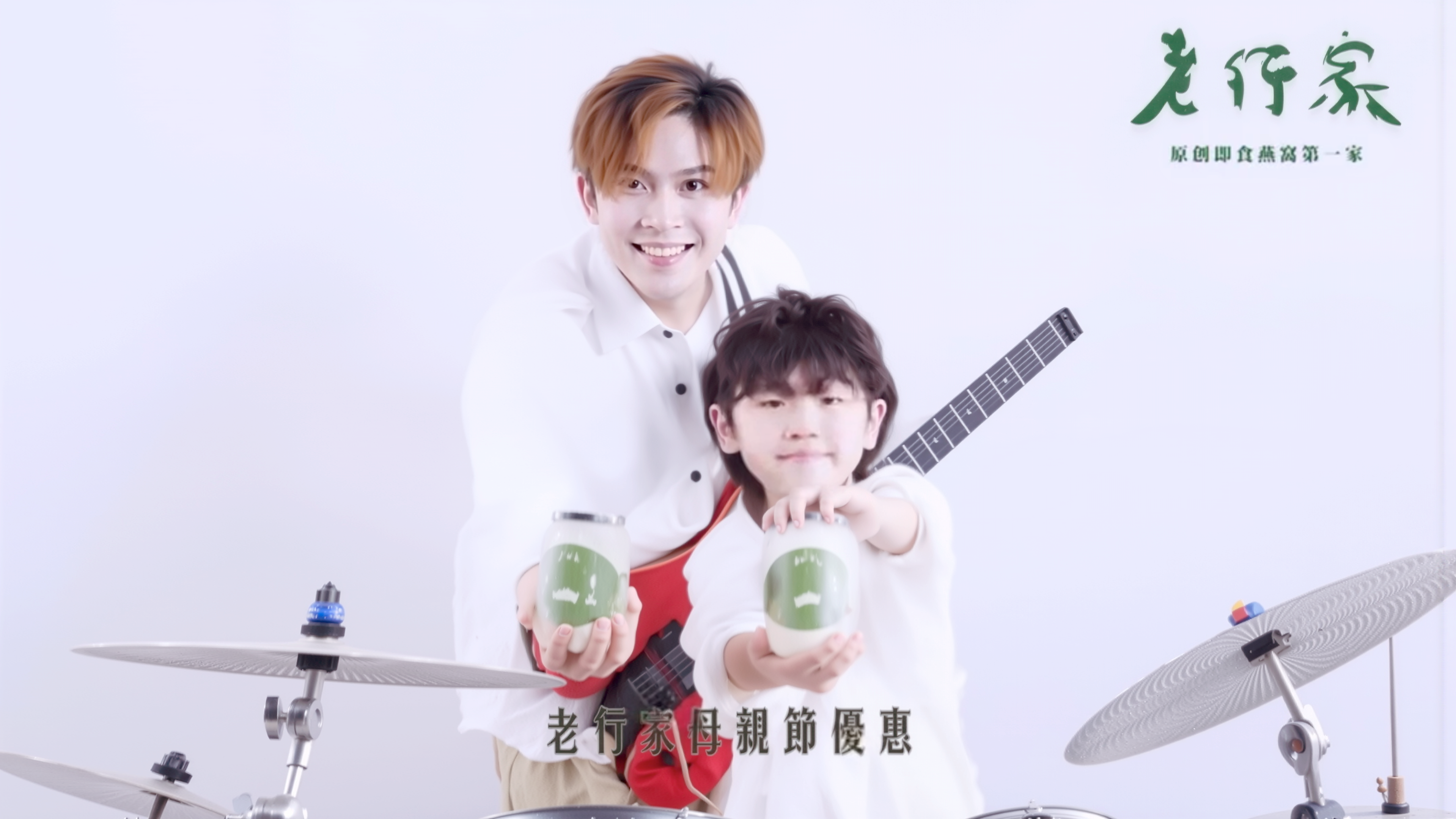 加载视频：